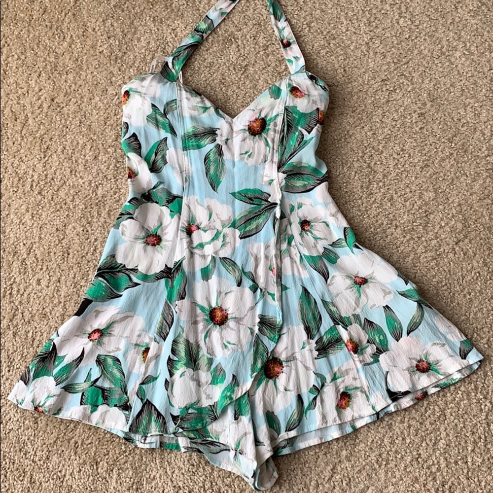 Halter skort romper